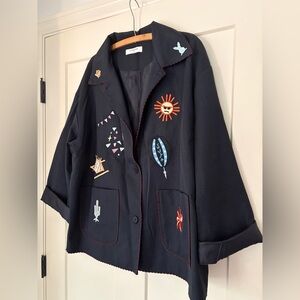 Commense Navy Blazer with Colorful Embroidered Motifs
